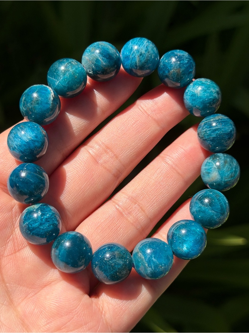 13mm stretchable flashy blue apatite bracelet 1892